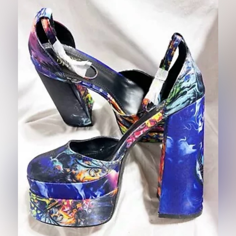 Size 6…….…Tie Dye Style Platform Heels with Ankle Strap. New…..Lady Go Diva